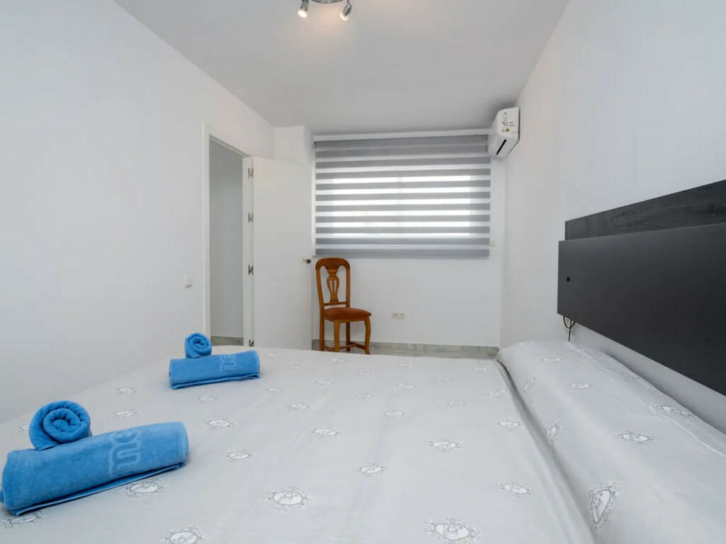 Townhouse Atalaya Málaga - image 9