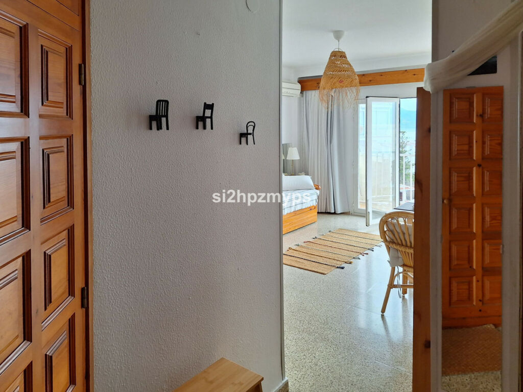 Top Floor Apartment Nerja Málaga - image 9