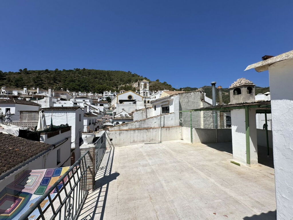 Semi-Detached House Benahavís Málaga - image 9