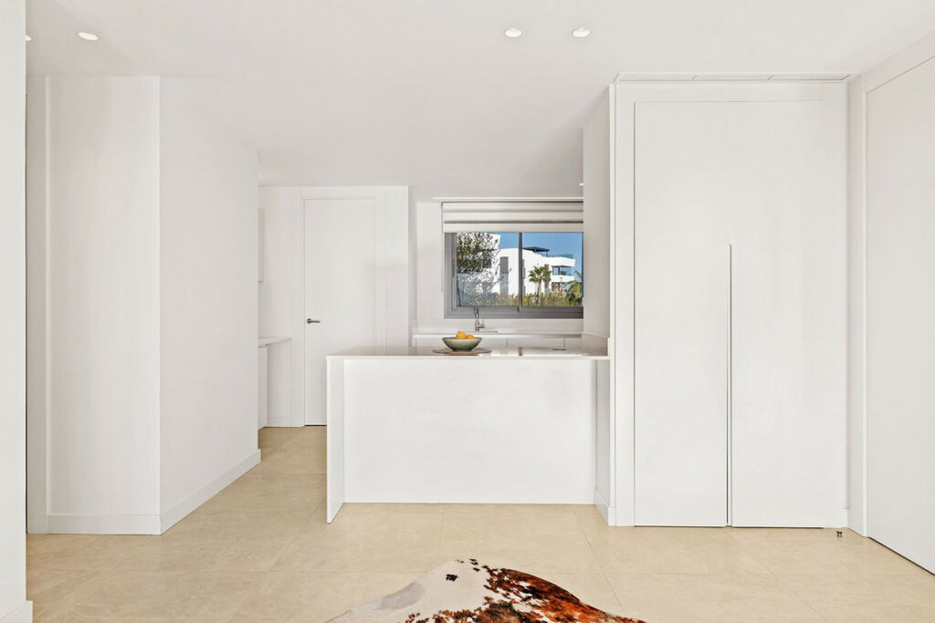 Middle Floor Apartment Santa Clara Málaga - image 9