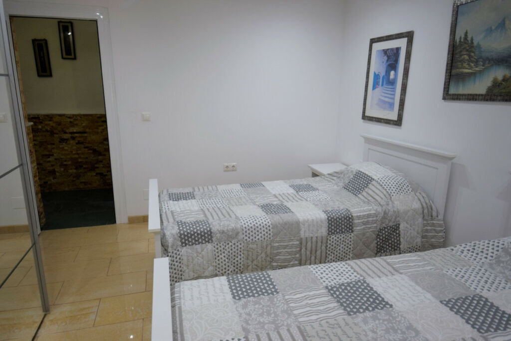 Detached Villa Guardamar del Segura Alicante - image 9