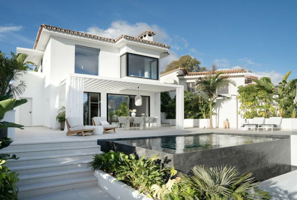 Detached Villa Nueva Andalucía Málaga