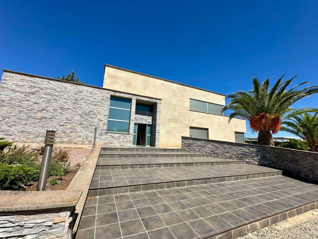 Detached Villa Yecla Murcia