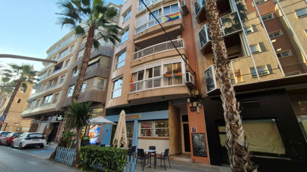 Middle Floor Apartment Torrevieja Alicante