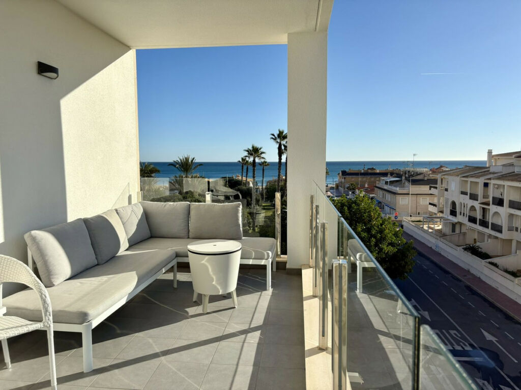 Middle Floor Apartment La Mata Alicante