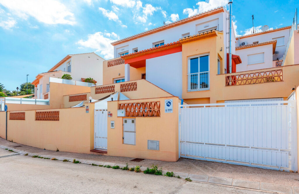 Detached Villa L'Alfás del Pi Alicante