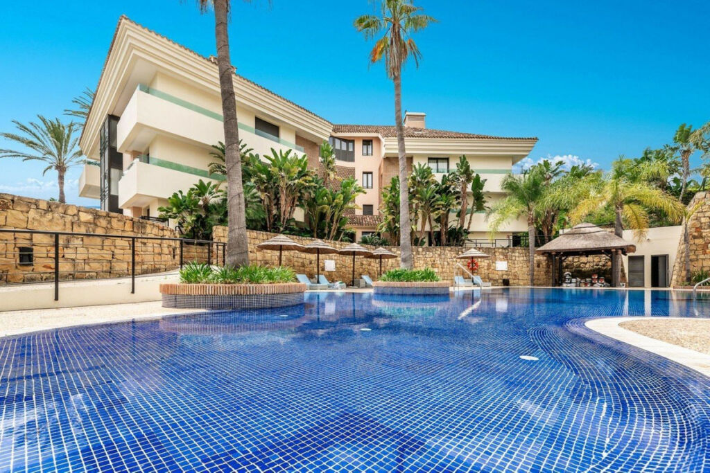 Middle Floor Apartment Los Monteros Málaga