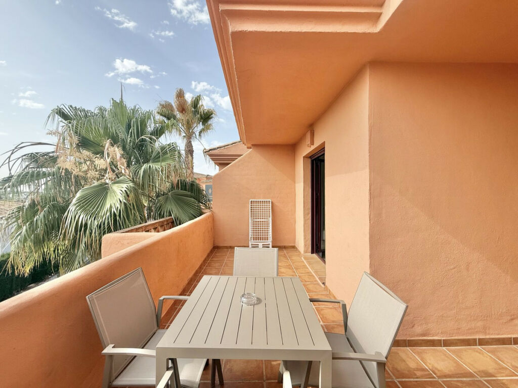 Top Floor Apartment Benahavís Málaga