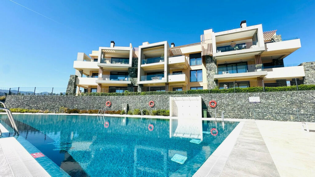 Middle Floor Apartment La Quinta Málaga