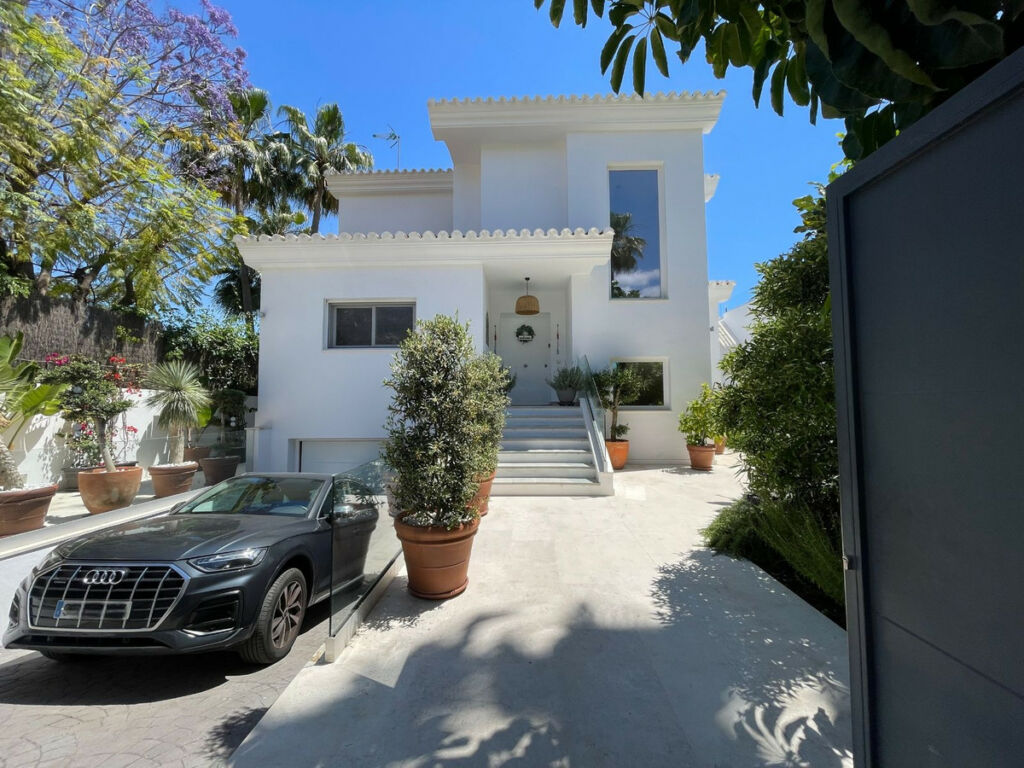 Detached Villa Nagüeles Málaga