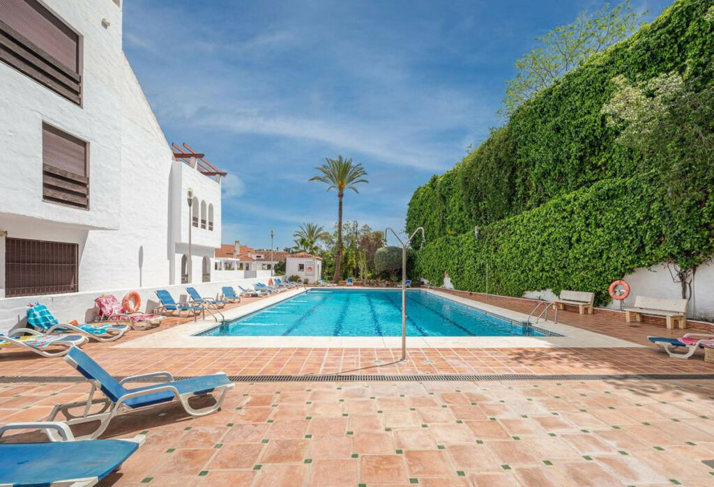 Ground Floor Apartment Nueva Andalucía Málaga