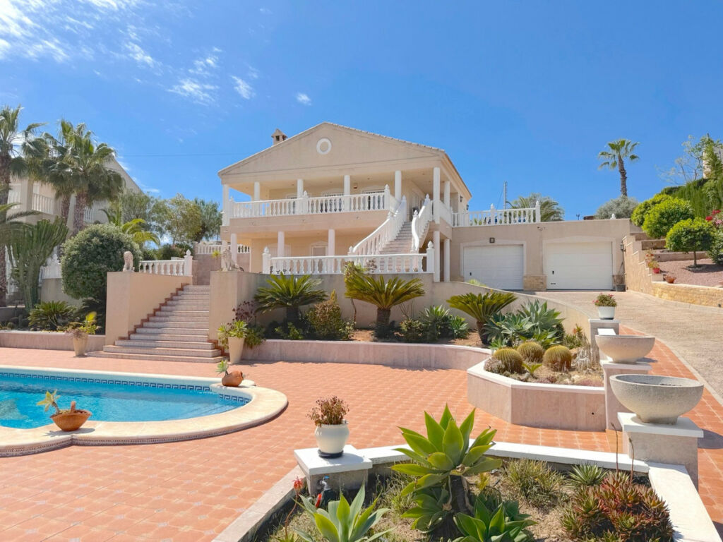 Detached Villa Algorfa Alicante