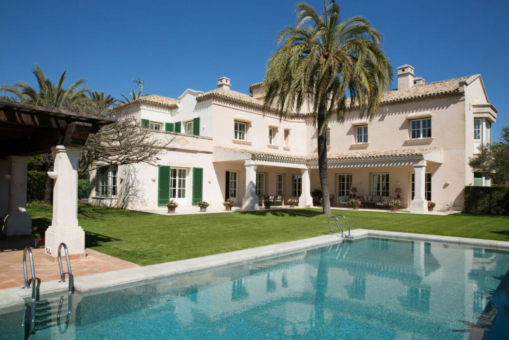 Detached Villa Los Monteros Málaga