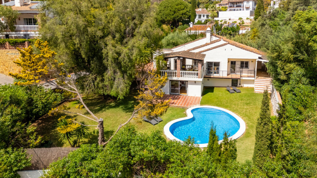Detached Villa El Rosario Málaga