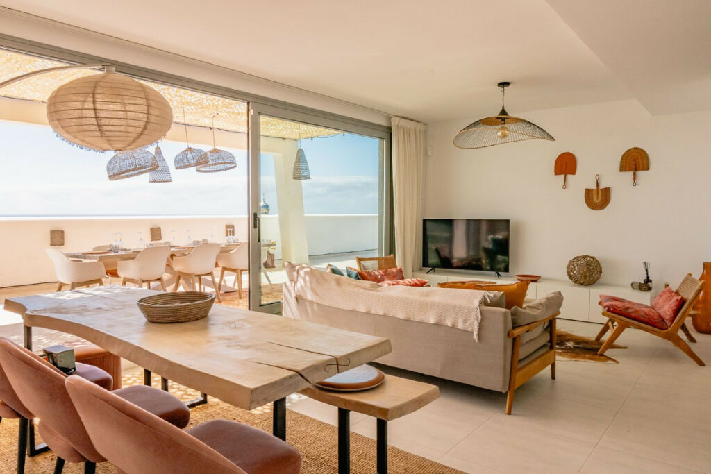 Top Floor Apartment Estepona Málaga - image 2