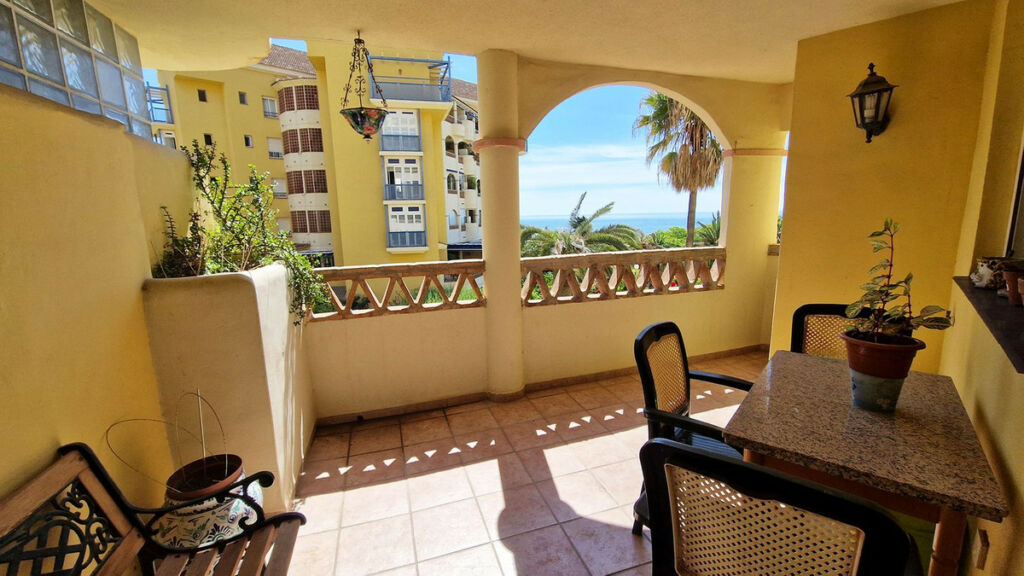 Middle Floor Apartment Arroyo de la Miel Málaga
