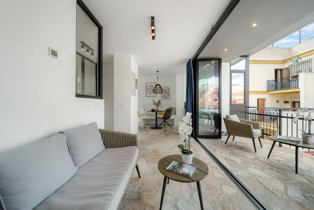 Top Floor Apartment Fuengirola Málaga - image 4