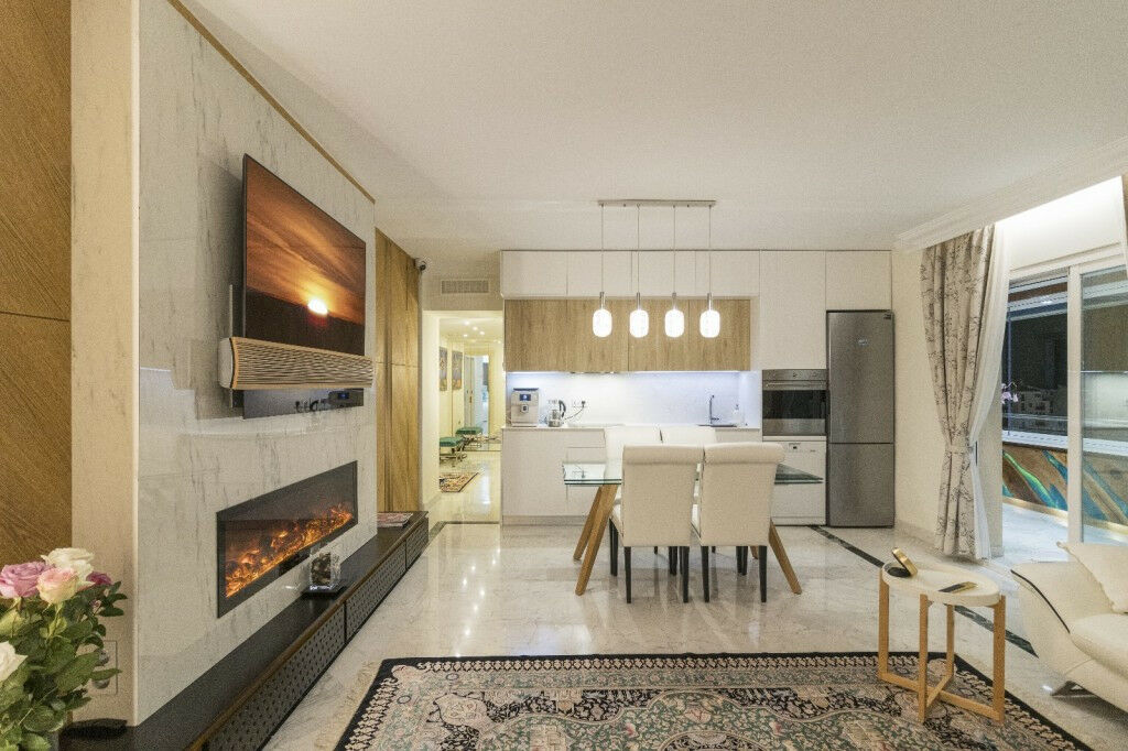 Middle Floor Apartment Puerto Banús Málaga - image 3