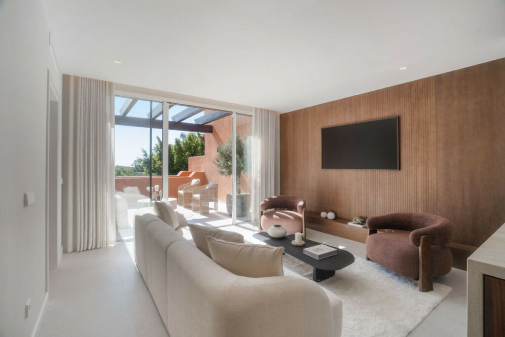 Penthouse Duplex Nueva Andalucía Málaga - image 2