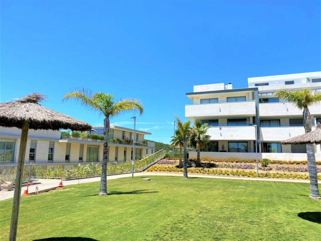 Middle Floor Apartment Estepona Málaga