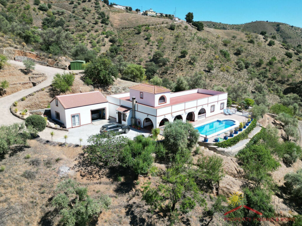 Finca - Cortijo Sedella Málaga