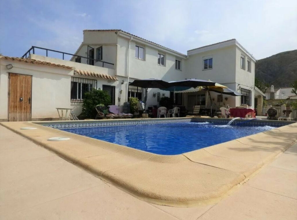 Detached Villa Orcheta Alicante