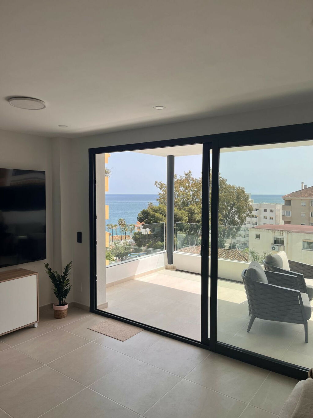 Middle Floor Apartment Benalmadena Málaga
