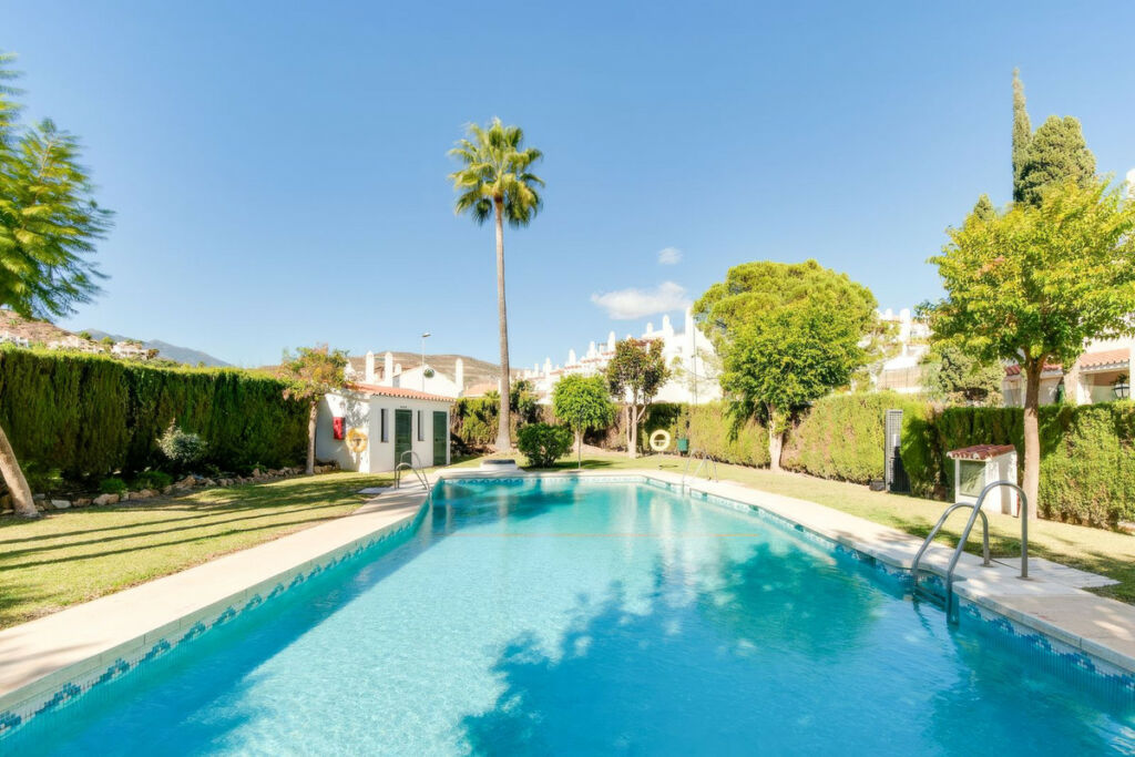 Townhouse Nueva Andalucía Málaga