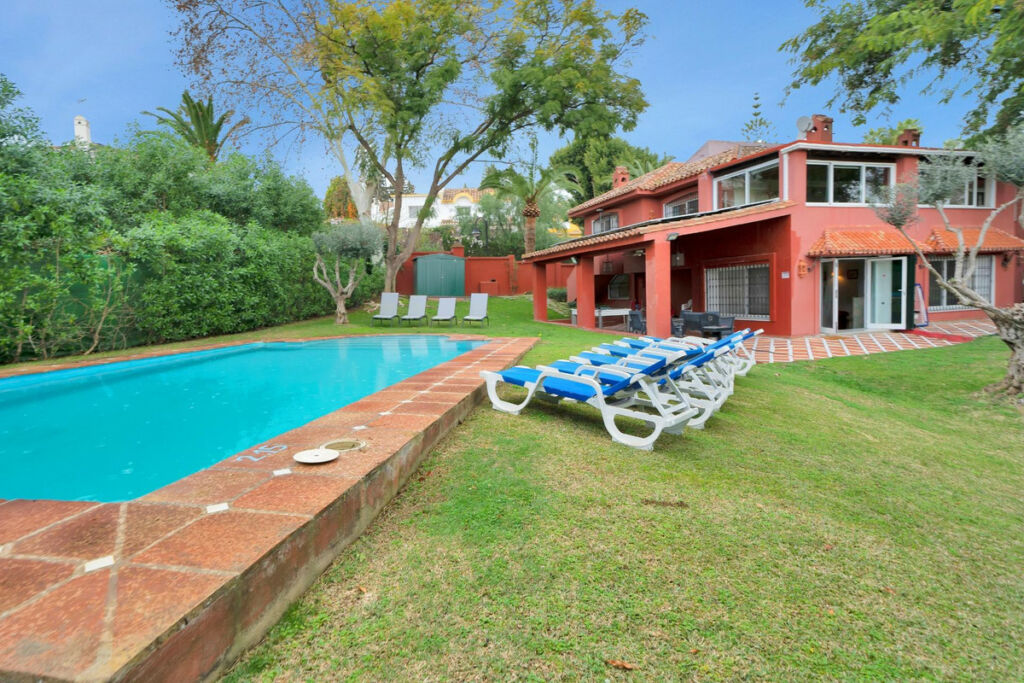 Detached Villa Elviria Málaga