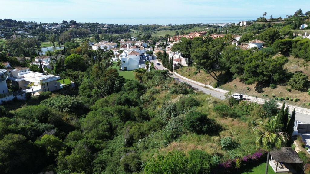 Residential Plot El Paraiso Málaga