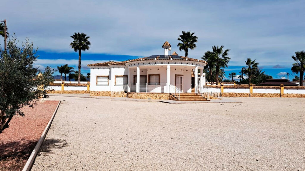 Detached Villa Catral Alicante