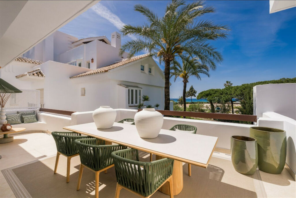 Middle Floor Apartment Los Monteros Málaga