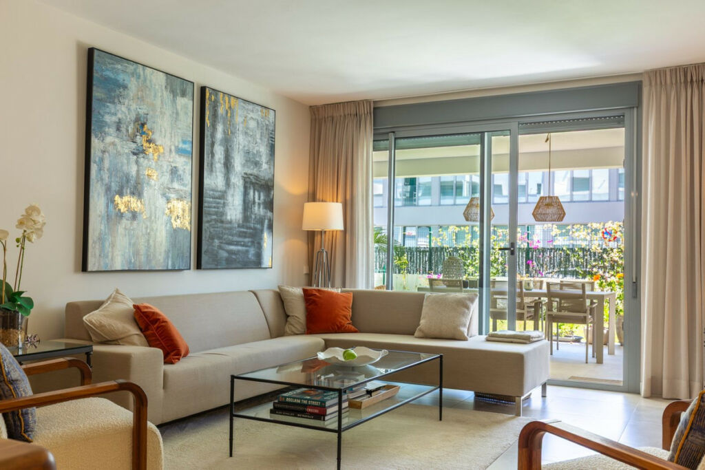 Ground Floor Apartment Estepona Málaga - image 2