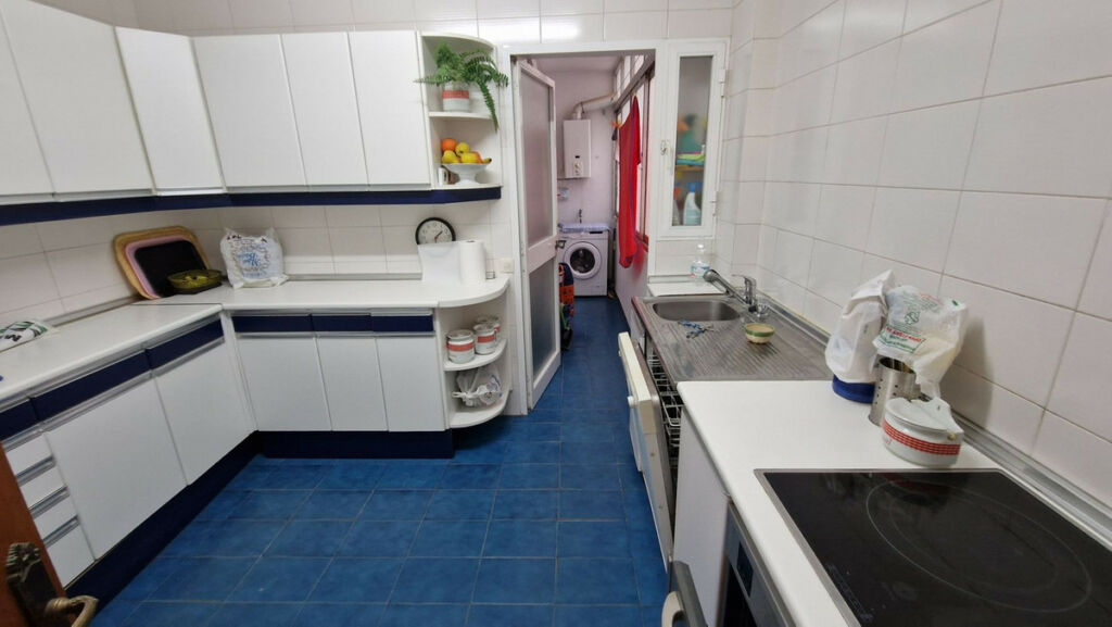 Middle Floor Apartment Estepona Málaga