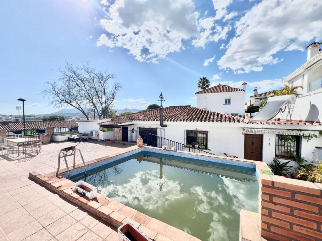 Detached Villa Nueva Andalucía Málaga