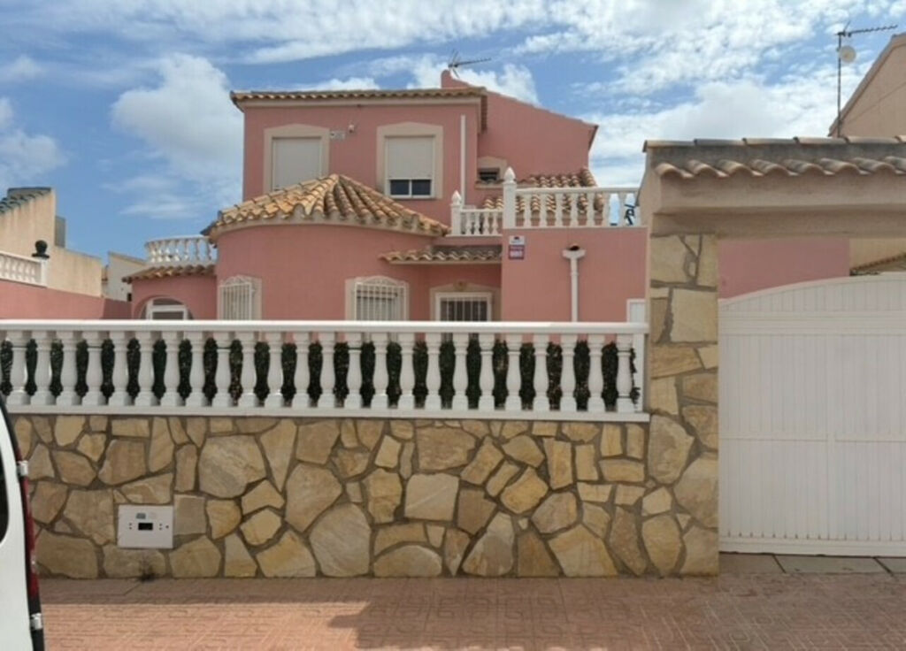 Detached Villa Playa Flamenca Alicante