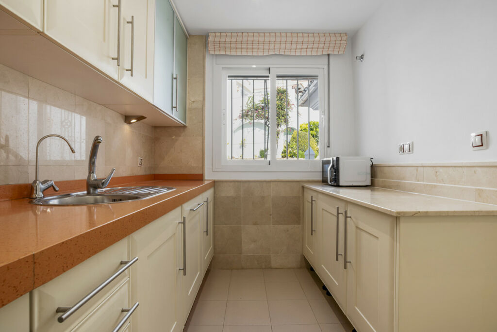 Duplex Nueva Andalucía Málaga - image 10