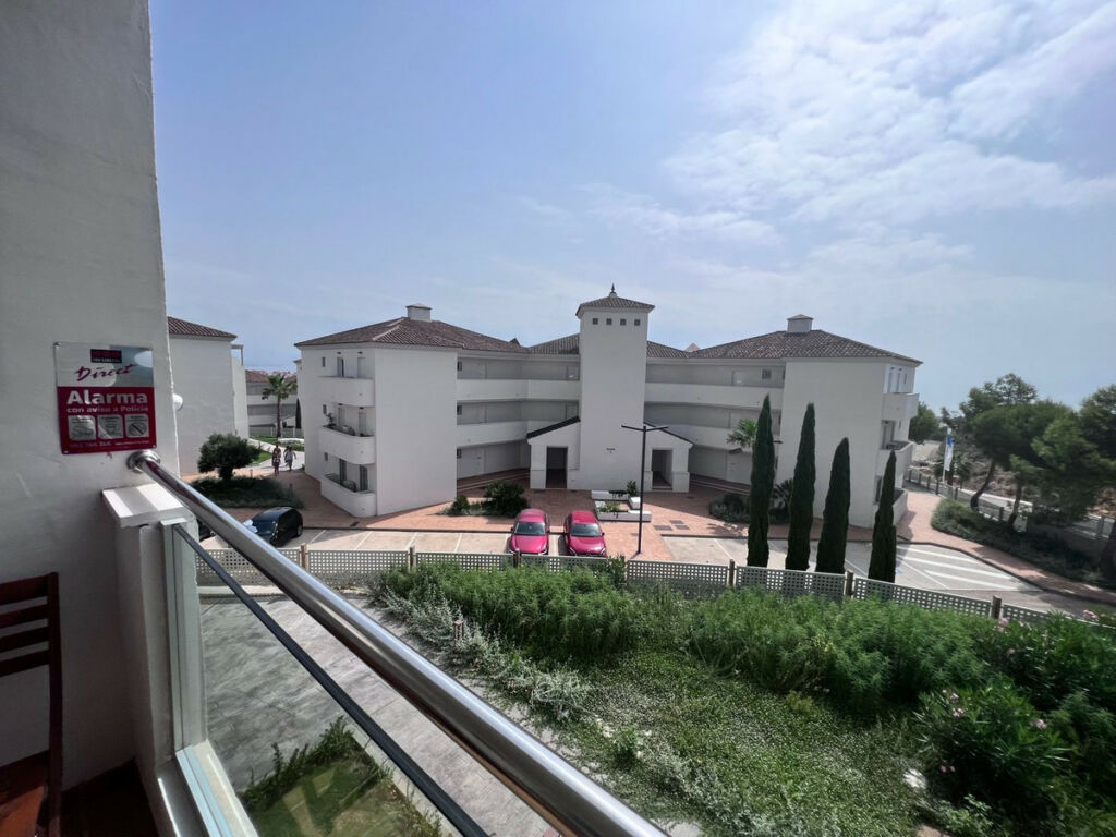Middle Floor Apartment Manilva Málaga - image 10