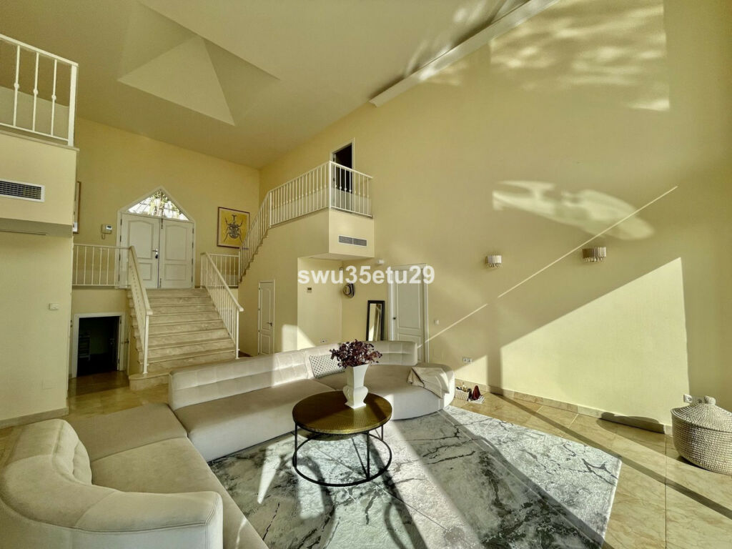Detached Villa Istán Málaga - image 10