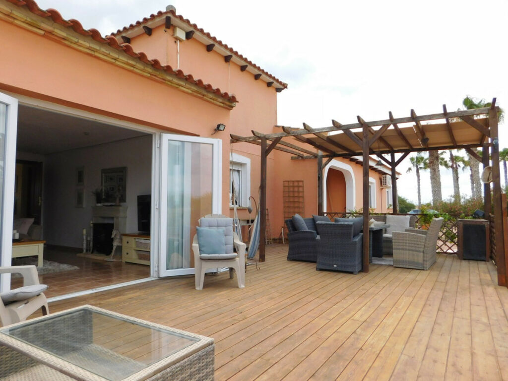 Detached Villa Dolores Alicante - image 10