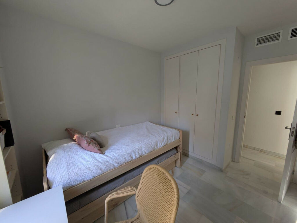 Middle Floor Apartment Torrequebrada Málaga - image 11