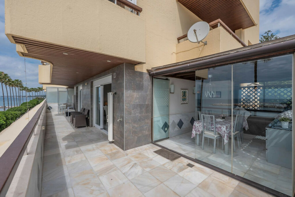 Middle Floor Apartment Marbella Málaga - image 10