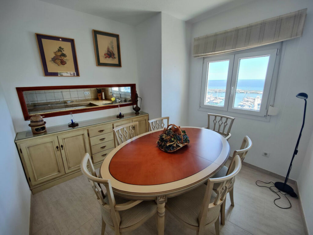 Middle Floor Apartment Estepona Málaga - image 9
