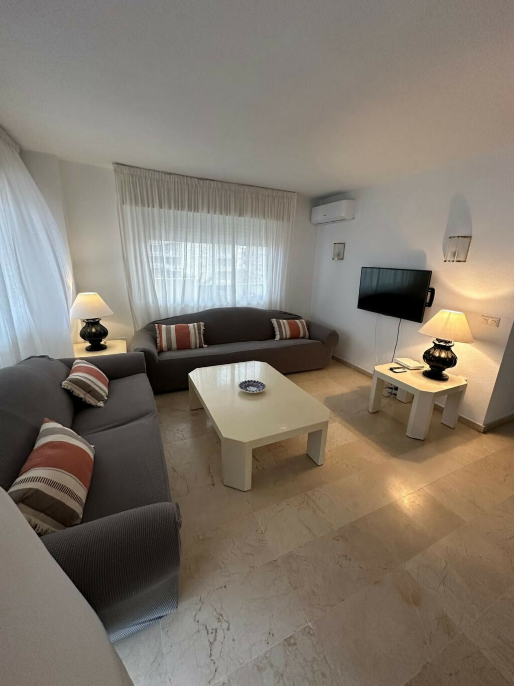 Middle Floor Apartment Los Boliches Málaga - image 4