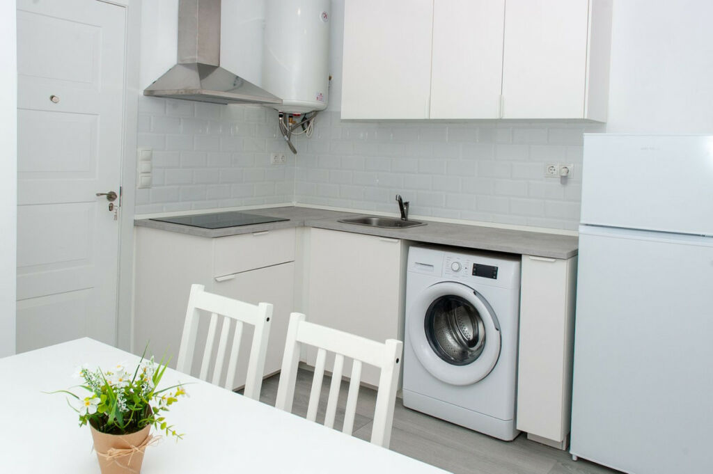 Middle Floor Apartment Fuengirola Málaga - image 10