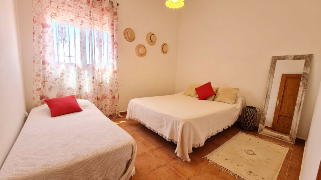 Detached Villa La Romana Alicante - image 10