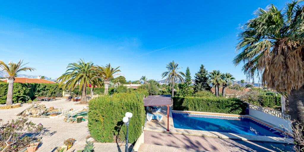 Detached Villa La Nucia Alicante - image 12