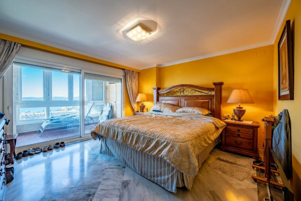 Penthouse Benalmadena Málaga - image 10