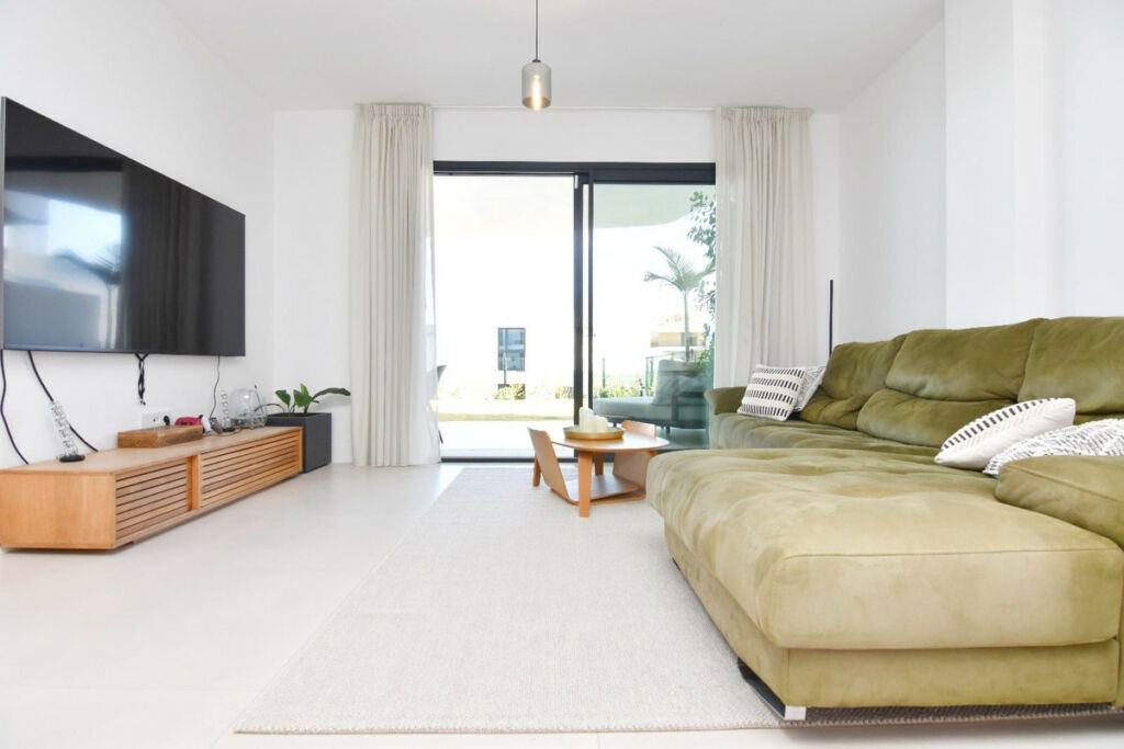 Ground Floor Apartment Benalmadena Pueblo Málaga - image 10