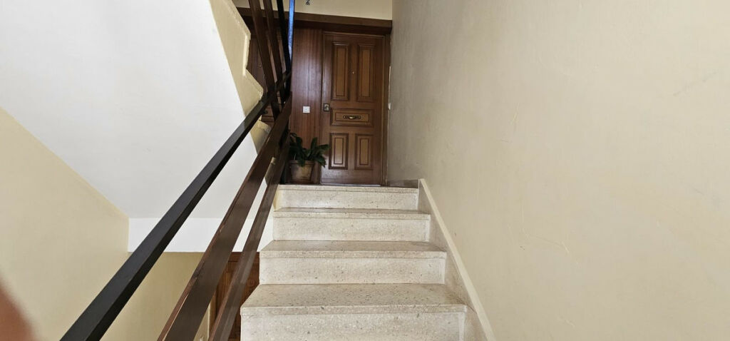 Middle Floor Apartment Benalmadena Málaga - image 10